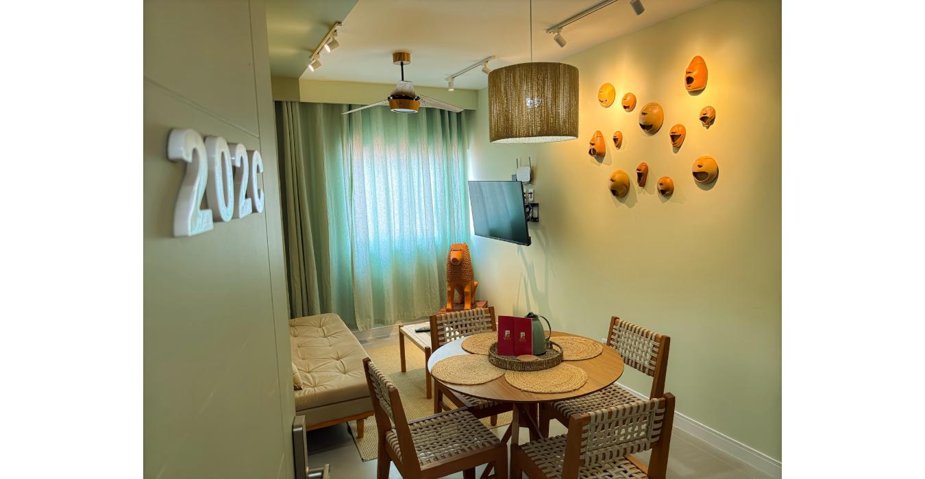 APT 202 C